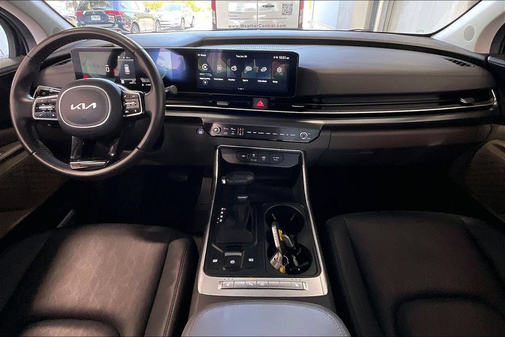 Used 2026 Kia Carnival FWD image 6