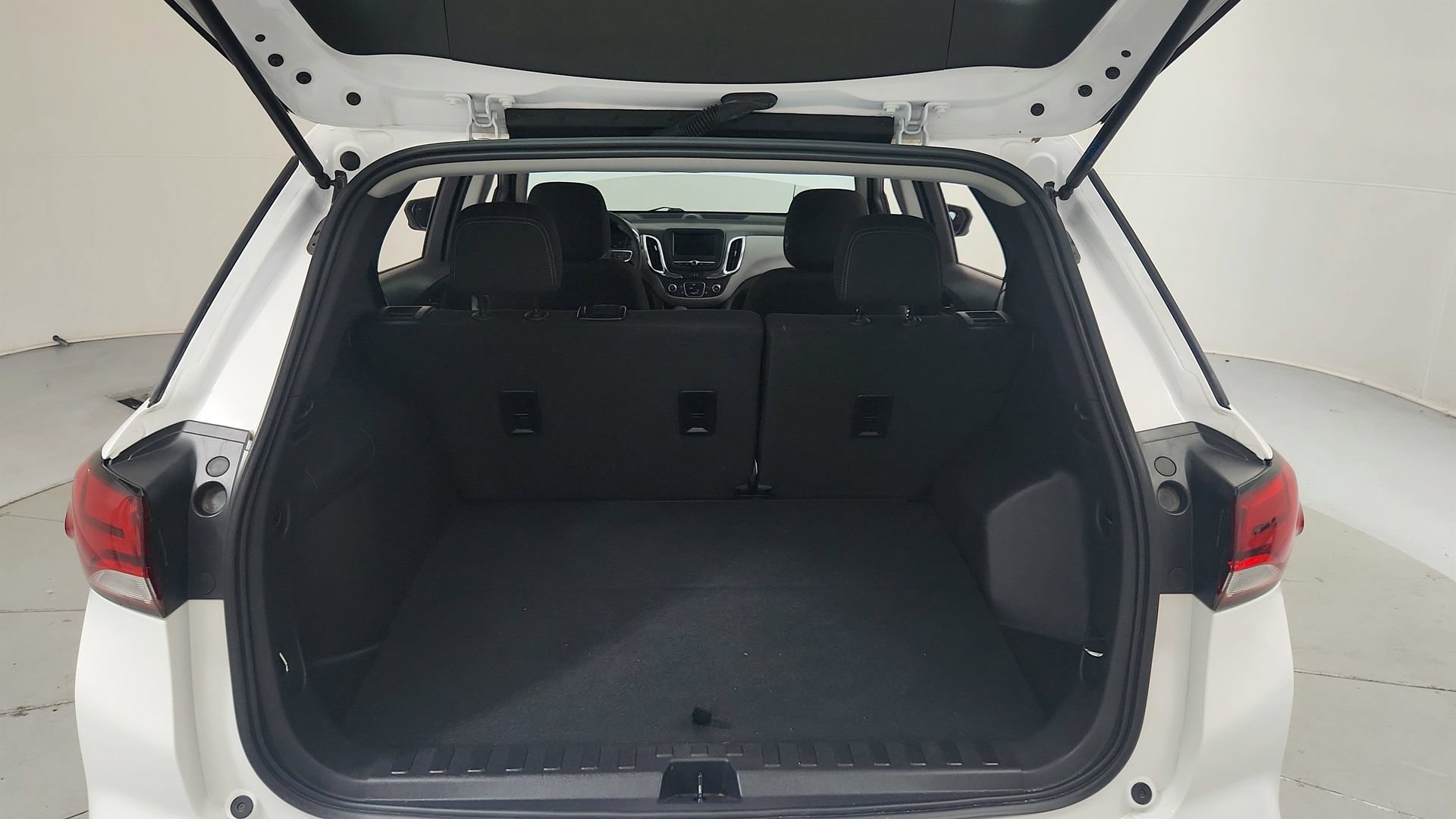 Certified 2024 Chevrolet Equinox LS w/ Driver Confidence II Package FWD image 25