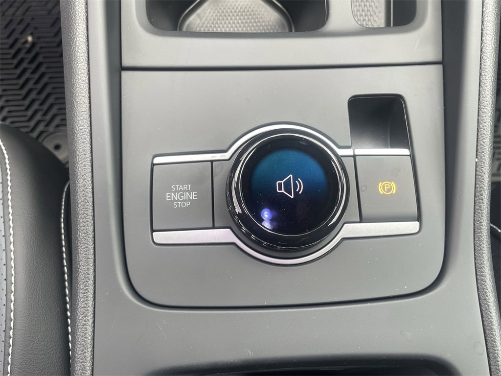 New 2025 Volkswagen Tiguan SE R-Line image 22