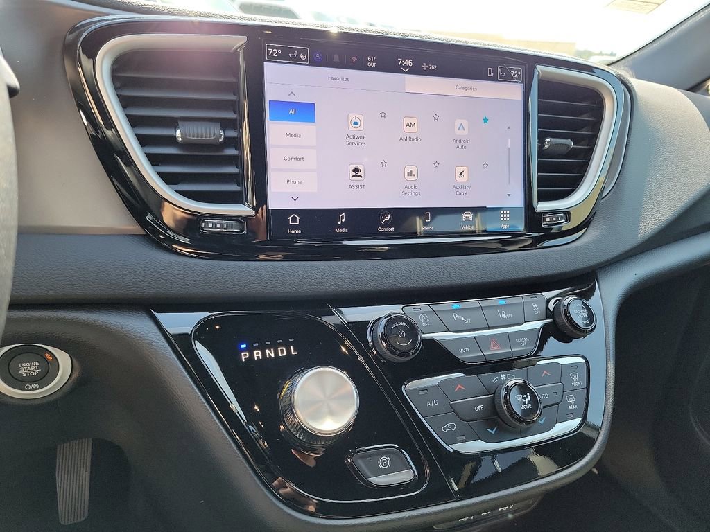 New 2025 Chrysler Voyager LX image 6