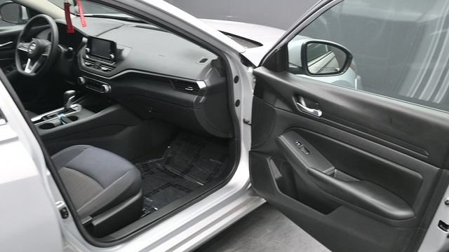 Used 2021 Nissan Altima 2.5 S FWD image 12