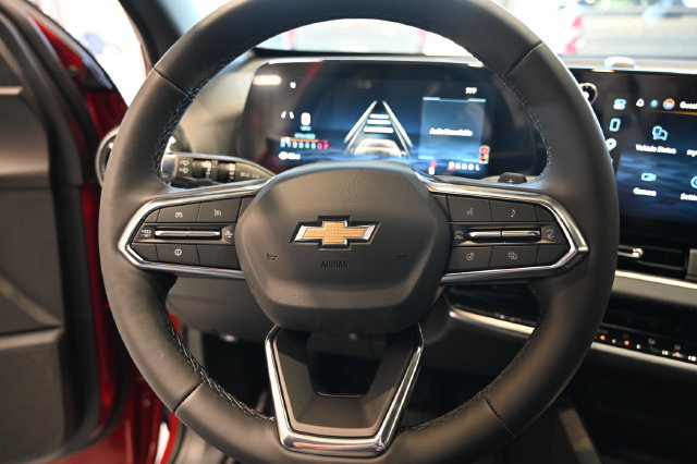 New 2027 Chevrolet Equinox LT w/ Convenience Package II FWD image 22