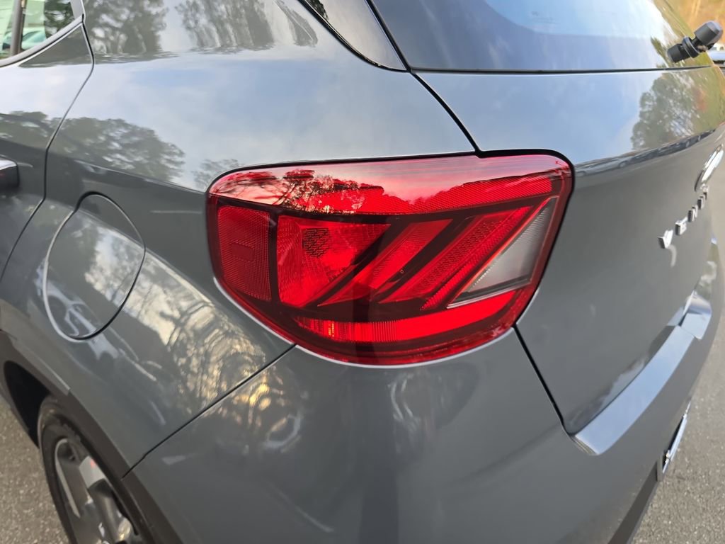 New 2026 Hyundai Venue SEL FWD image 32