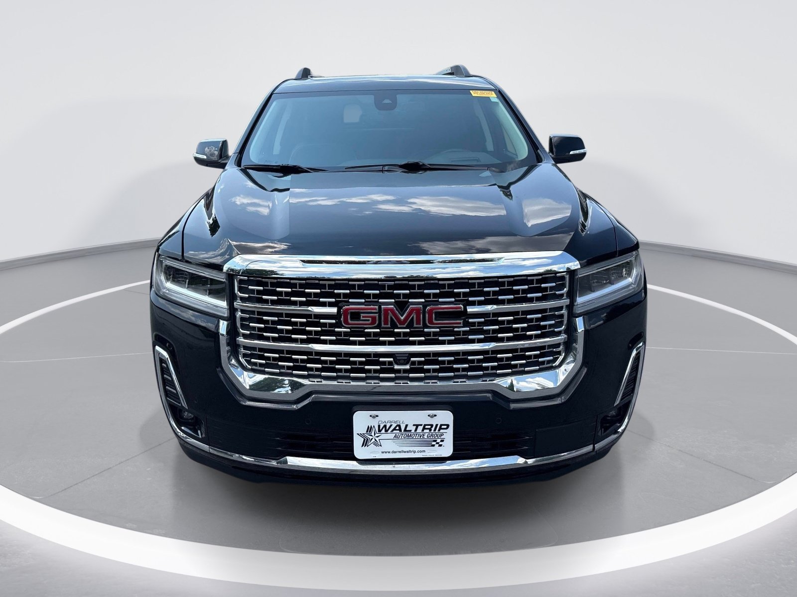 Used 2023 GMC Acadia Denali w/ Denali Ultimate Package AWD/4WD image 2