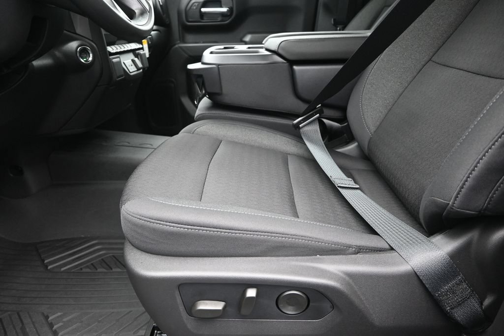 New 2026 Chevrolet Silverado 1500 Custom Trail Boss w/ Turbomax Blackout Package AWD/4WD image 13