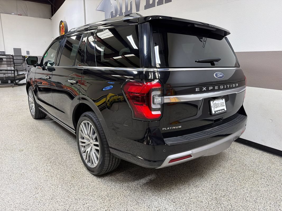 Used 2023 Ford Expedition Platinum AWD/4WD image 7