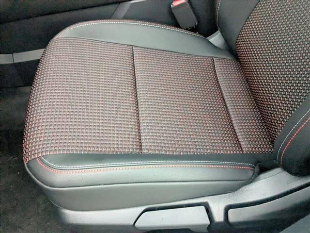 New 2026 Nissan Kicks SR image 4