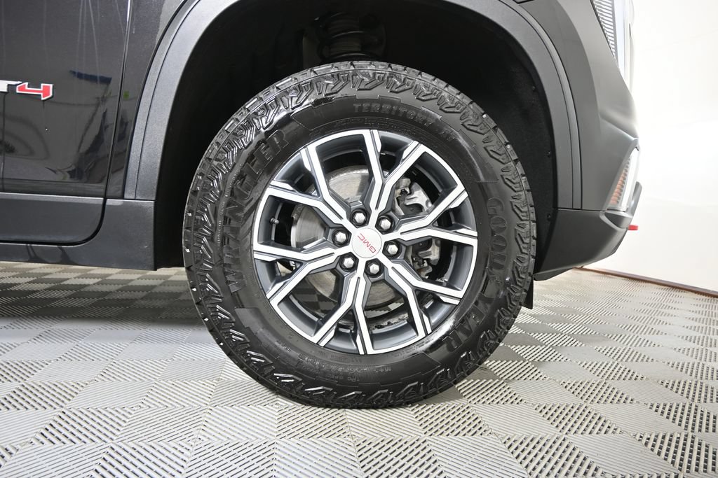 Used 2024 GMC Acadia AT4 AWD/4WD image 11