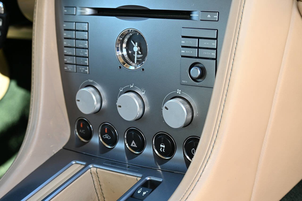 Used 2006 Aston Martin DB9 Volante RWD image 27