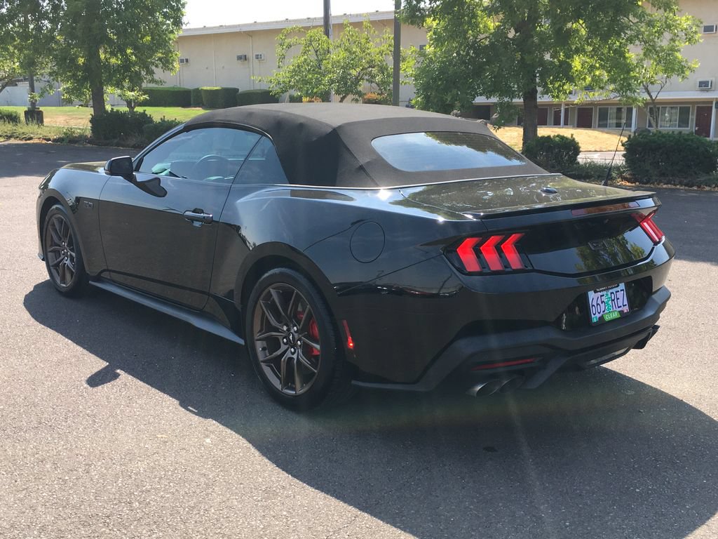 Used 2024 Ford Mustang GT Premium RWD image 4