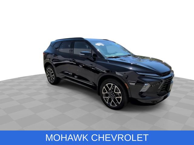 Used 2024 Chevrolet Blazer RS w/ Driver Confidence II Package AWD/4WD image 2