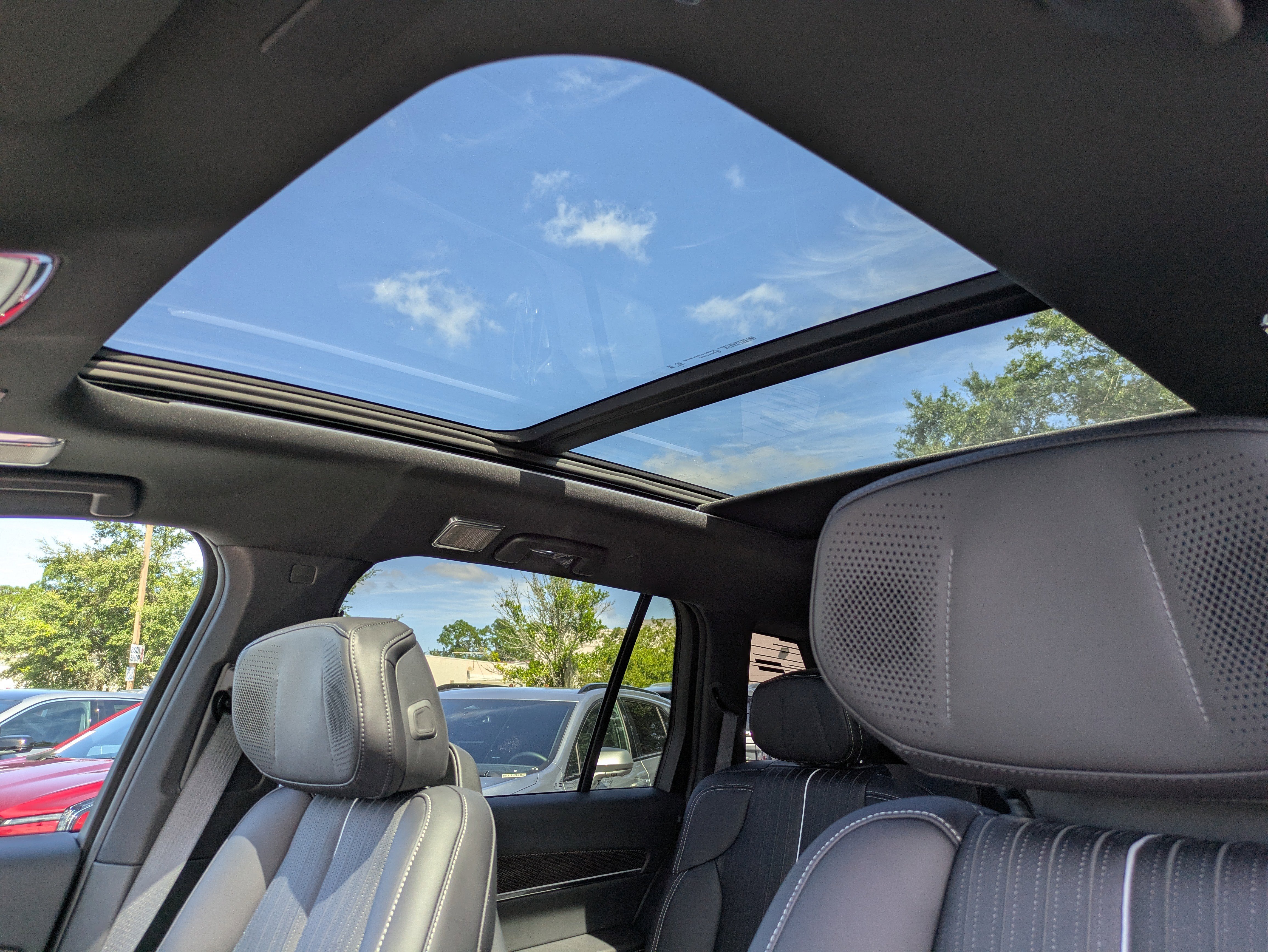 New 2026 Cadillac Vistiq Sport w/ LPO, Floor Liner Package image 12