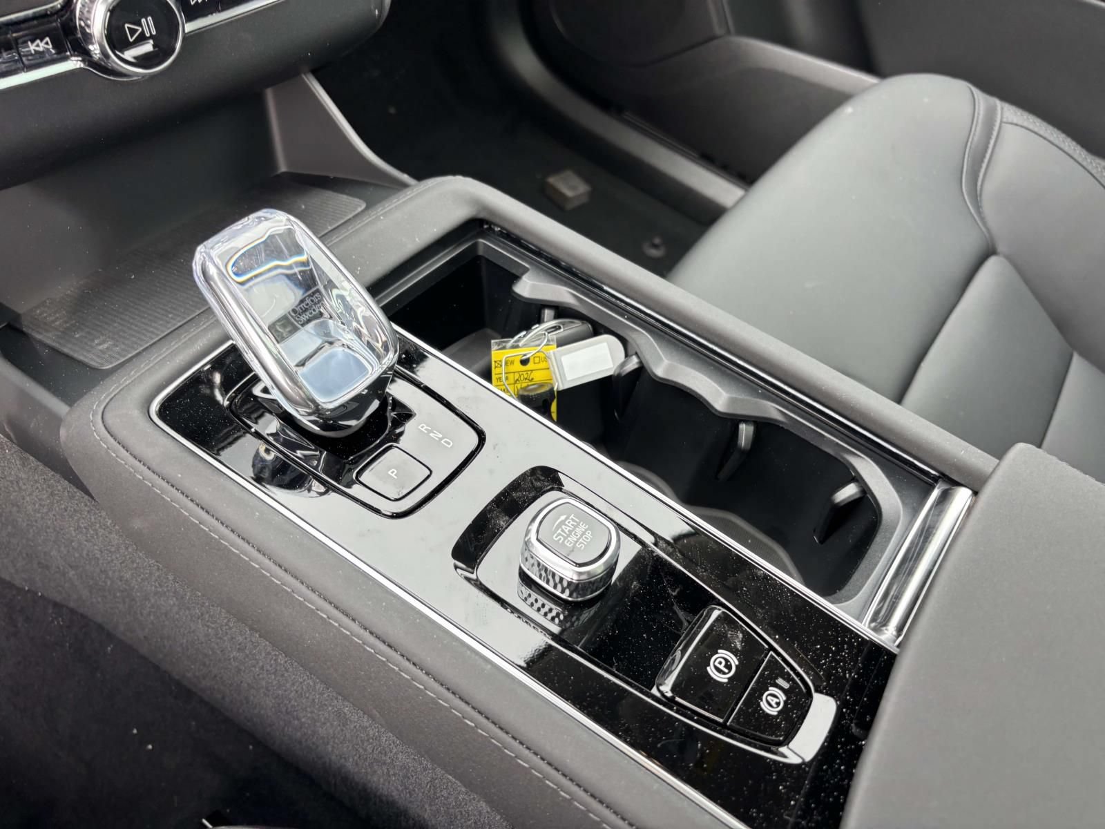 New 2026 Volvo XC90 B6 Plus w/ Protection Package Premier AWD/4WD image 23