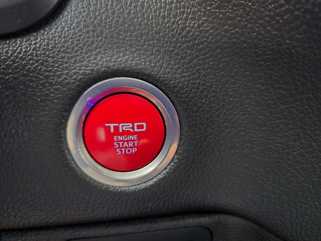 Used 2022 Toyota Tundra Limited w/ TRD Off-Road Package AWD/4WD image 29