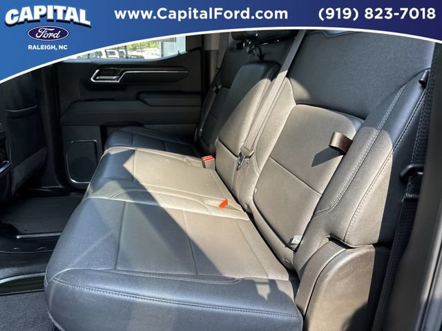 Used 2025 Chevrolet Silverado 1500 LT Trail Boss w/ LT Trail Boss Premium Package AWD/4WD image 17