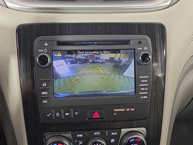 Used 2017 Chevrolet Traverse LT image 23