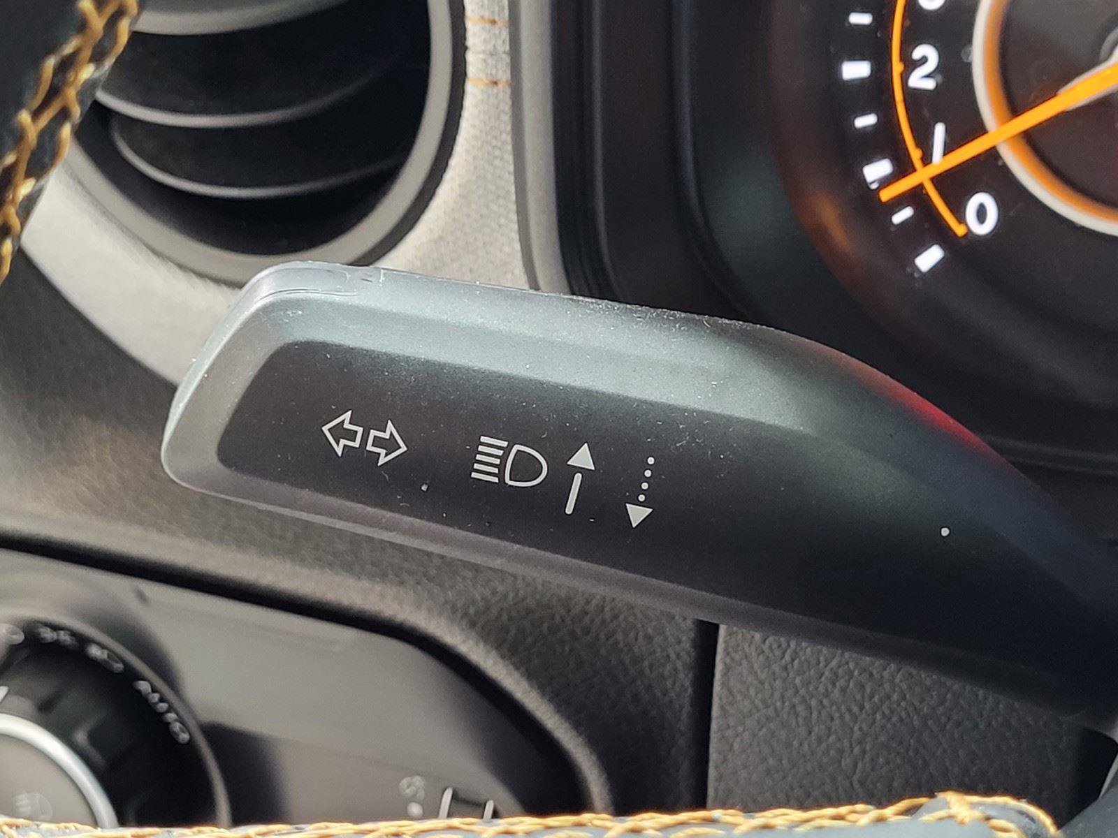 Used 2024 Jeep Wrangler Sport S image 34