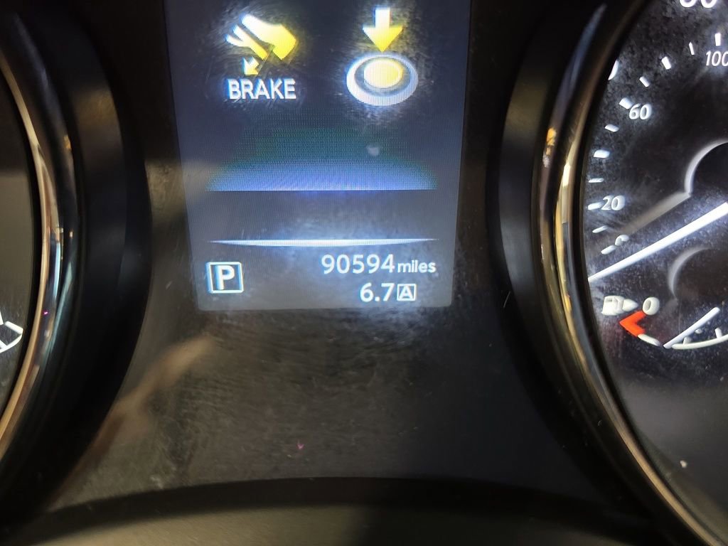 Used 2014 Nissan Rogue SV image 21