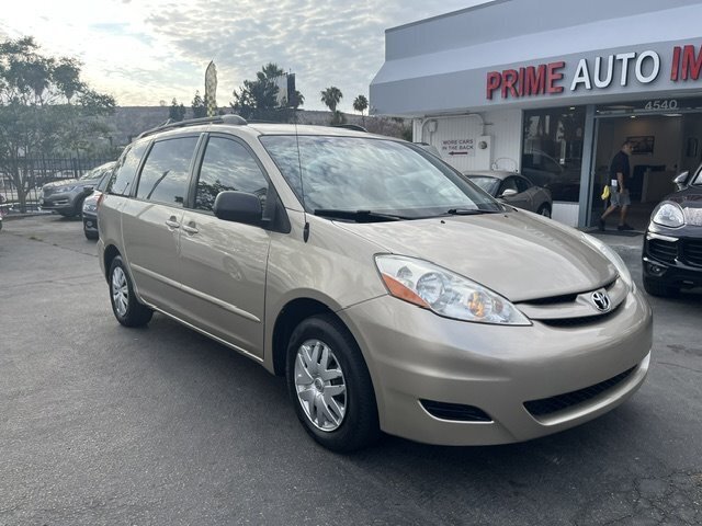 Used 2008 Toyota Sienna LE FWD image 2