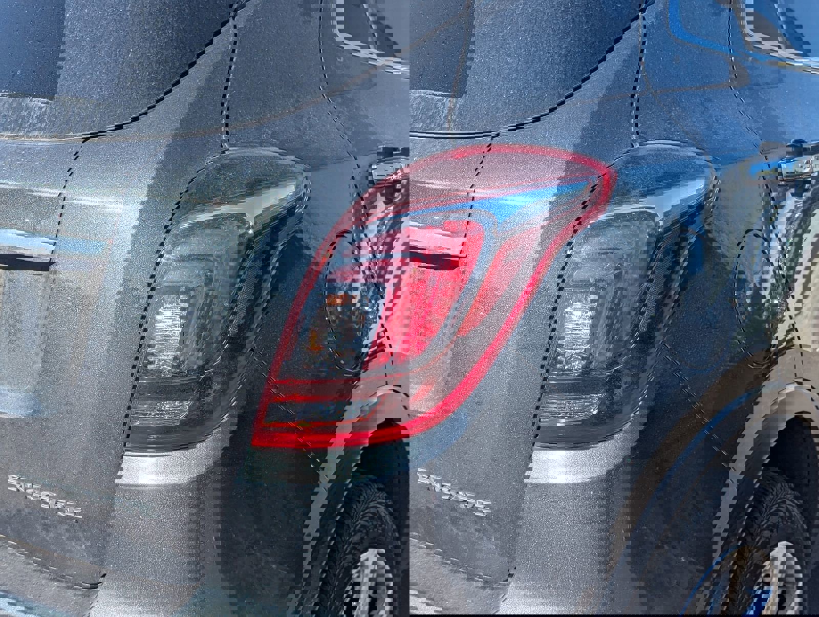 Used 2017 Buick Encore Premium w/ Experience Buick Package image 7