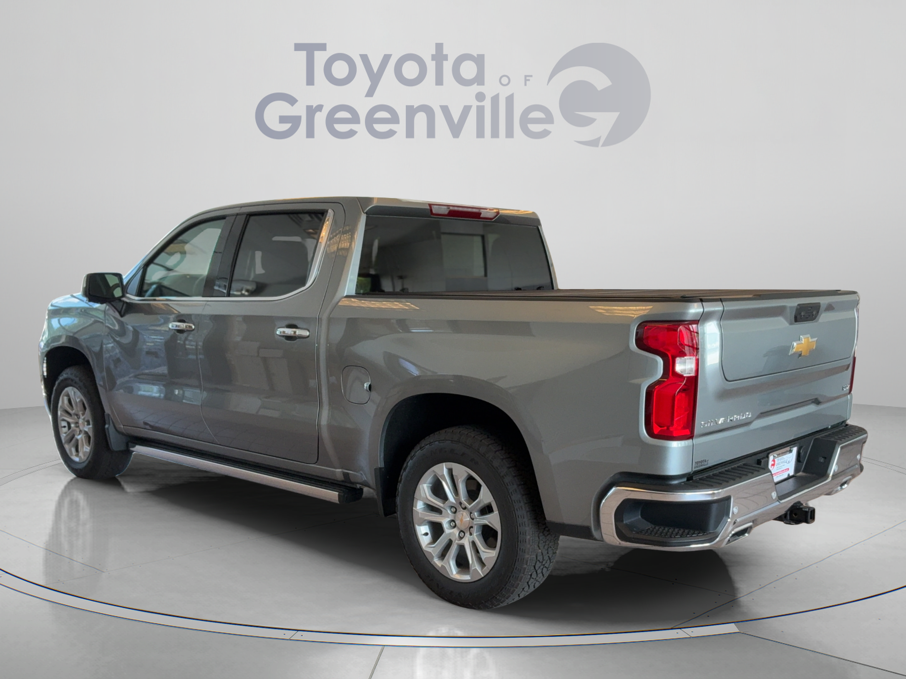 Used 2026 Chevrolet Silverado 1500 LTZ w/ LTZ Premium Package AWD/4WD image 4