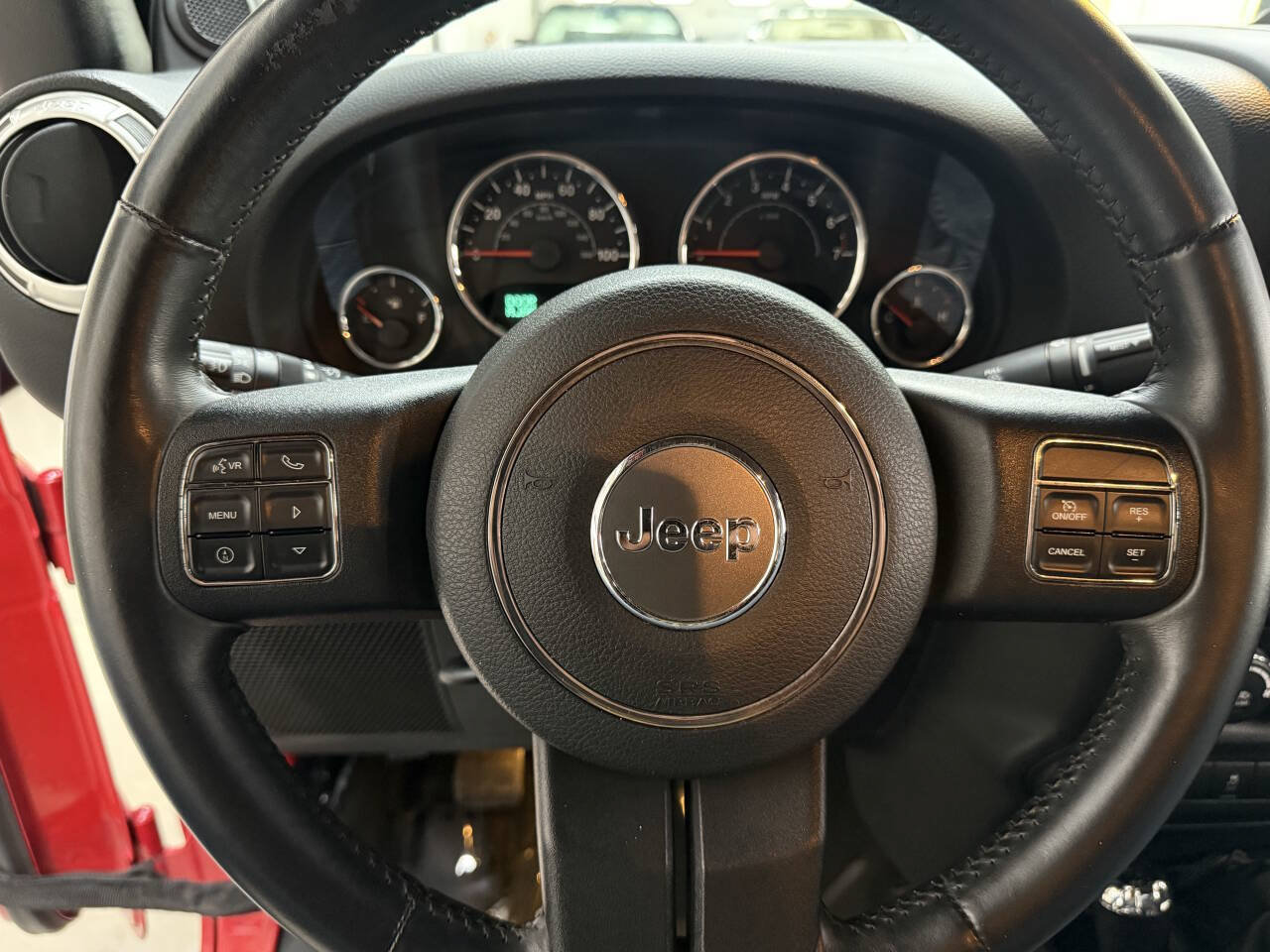 Used 2014 Jeep Wrangler Rubicon w/ Power Convenience Group AWD/4WD image 17