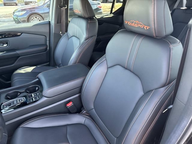 Certified 2025 Honda Pilot TrailSport image 21