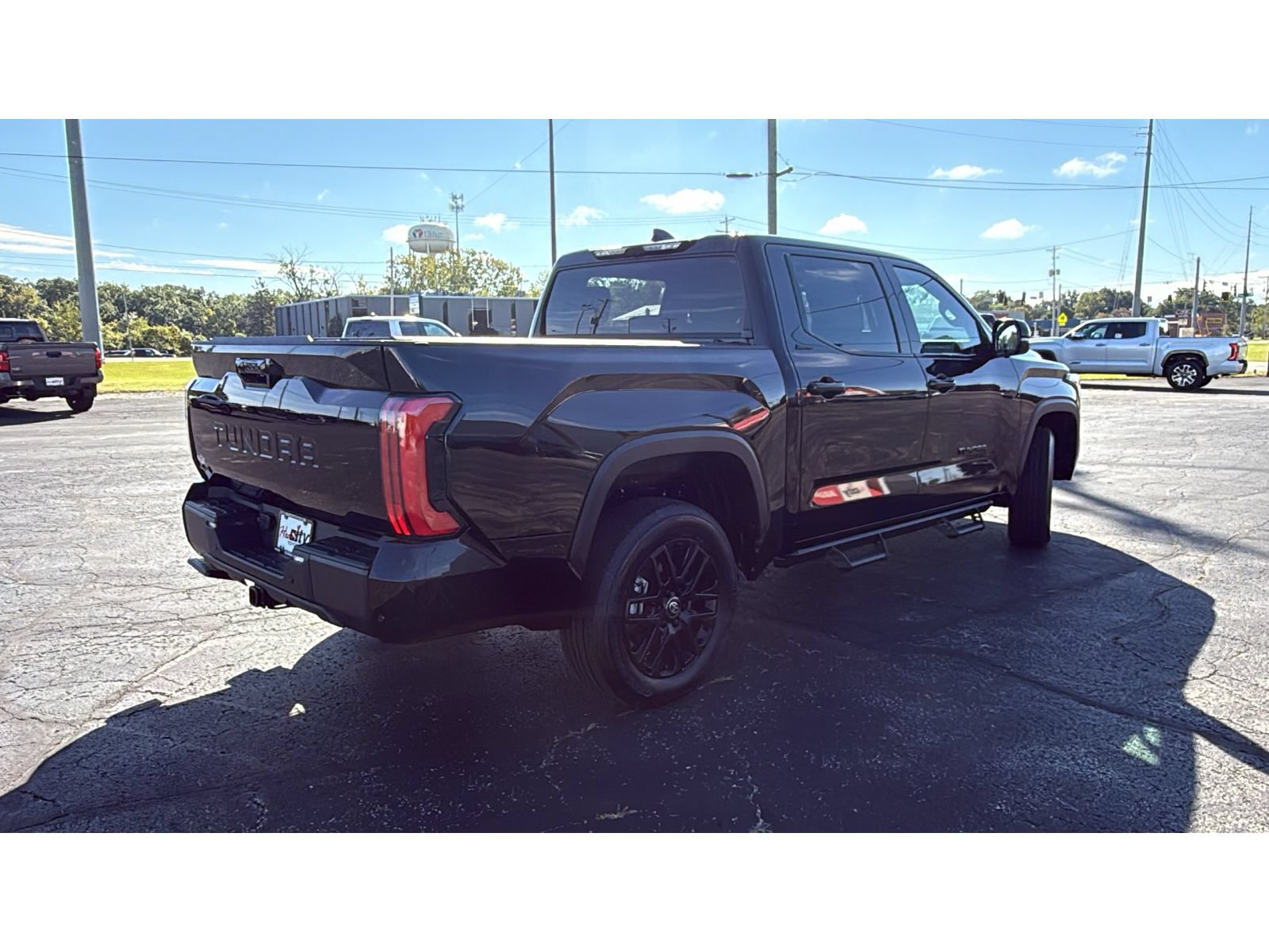 New 2026 Toyota Tundra Limited AWD/4WD image 7