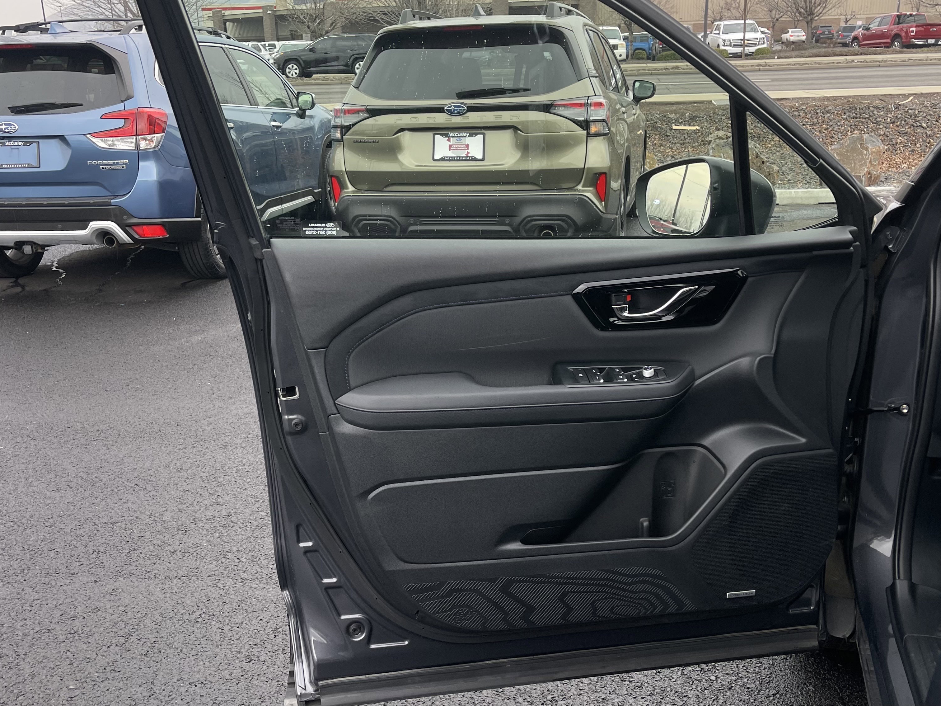 Certified 2025 Subaru Forester Limited image 19