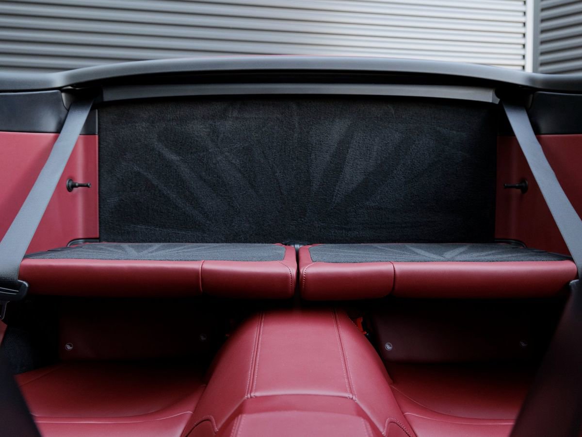 Used 2025 Porsche 911 Turbo image 28