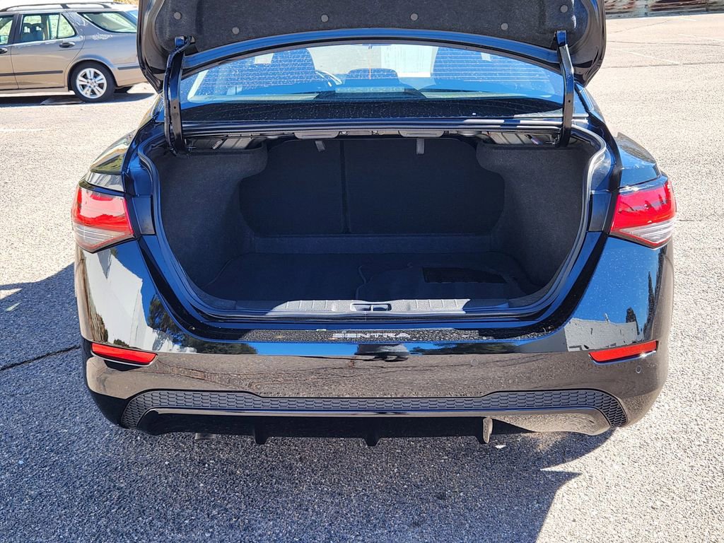 Used 2025 Nissan Sentra SV w/ All-Weather Package image 14