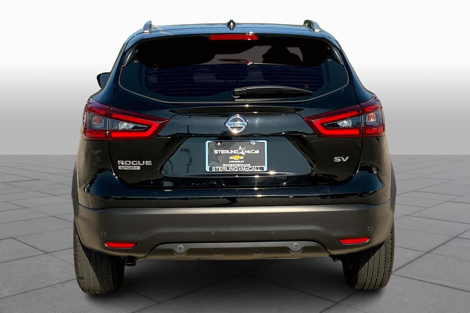 Used 2020 Nissan Rogue Sport SV FWD image 5