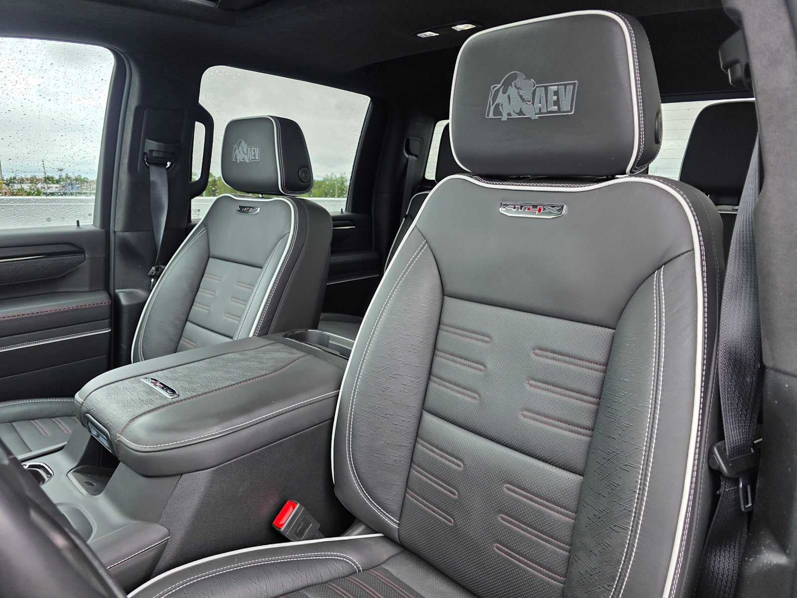 Certified 2024 GMC Sierra 2500 AT4X w/ AT4X AEV Edition AWD/4WD image 21