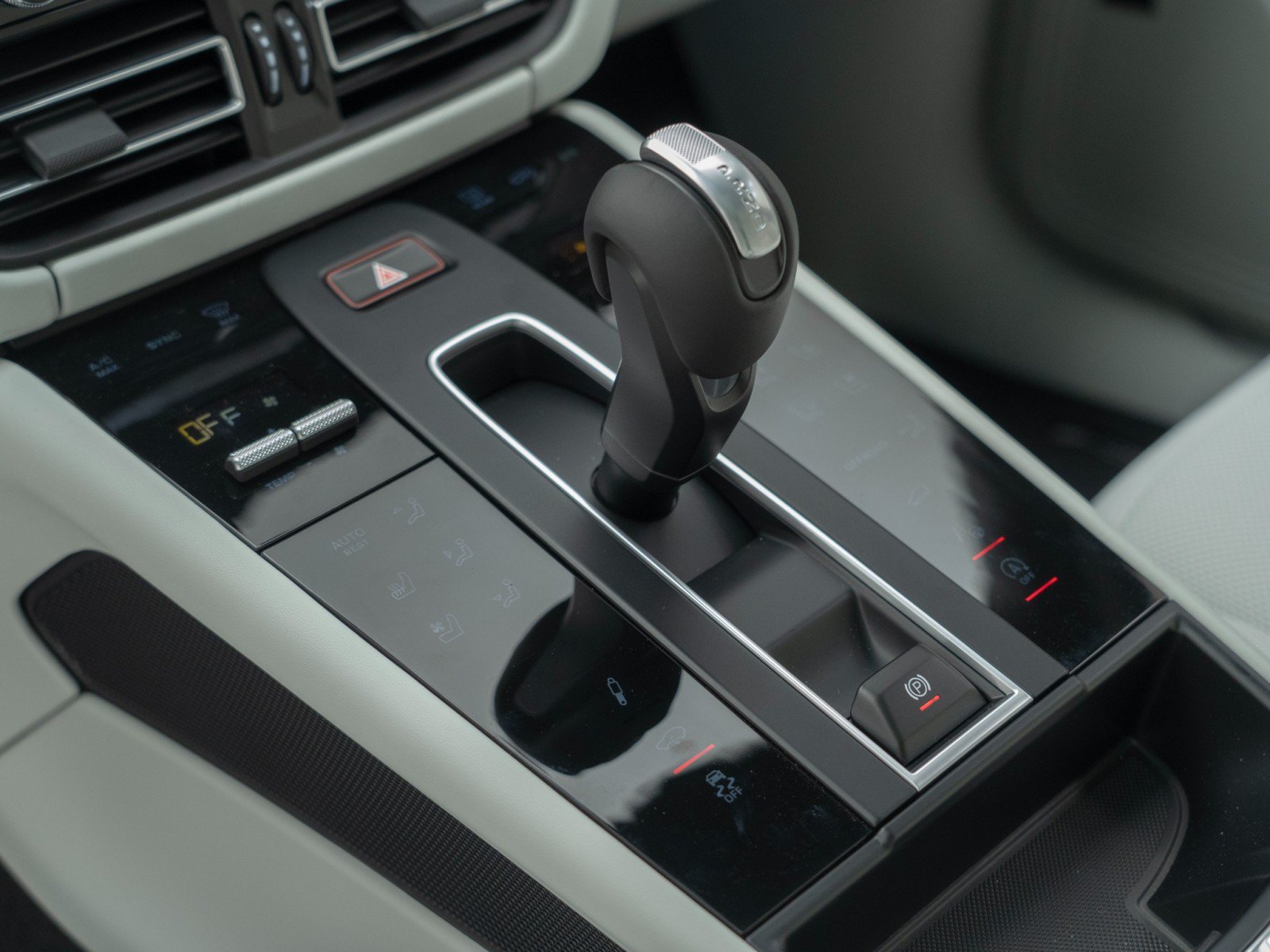 New 2026 Porsche Macan S AWD/4WD image 27