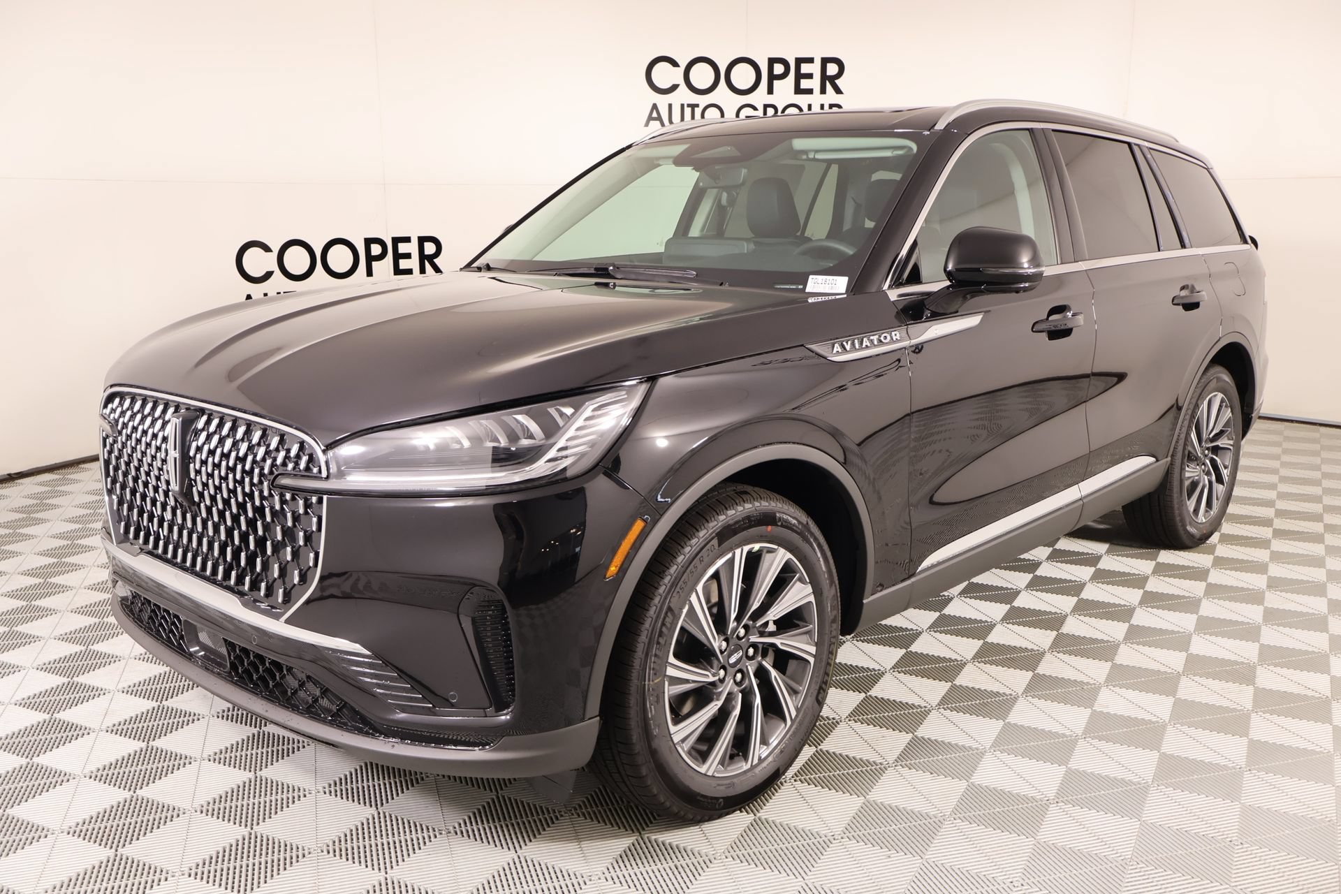 New 2026 Lincoln Aviator AWD image 10