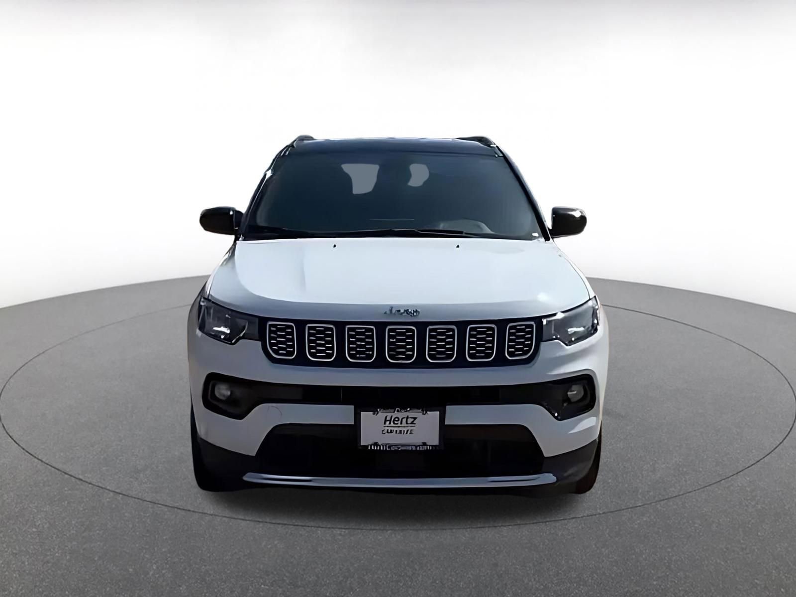 Used 2025 Jeep Compass Limited AWD/4WD image 4
