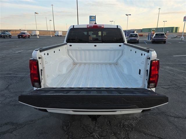 Used 2023 Chevrolet Colorado LT w/ LT Convenience Package II AWD/4WD image 35