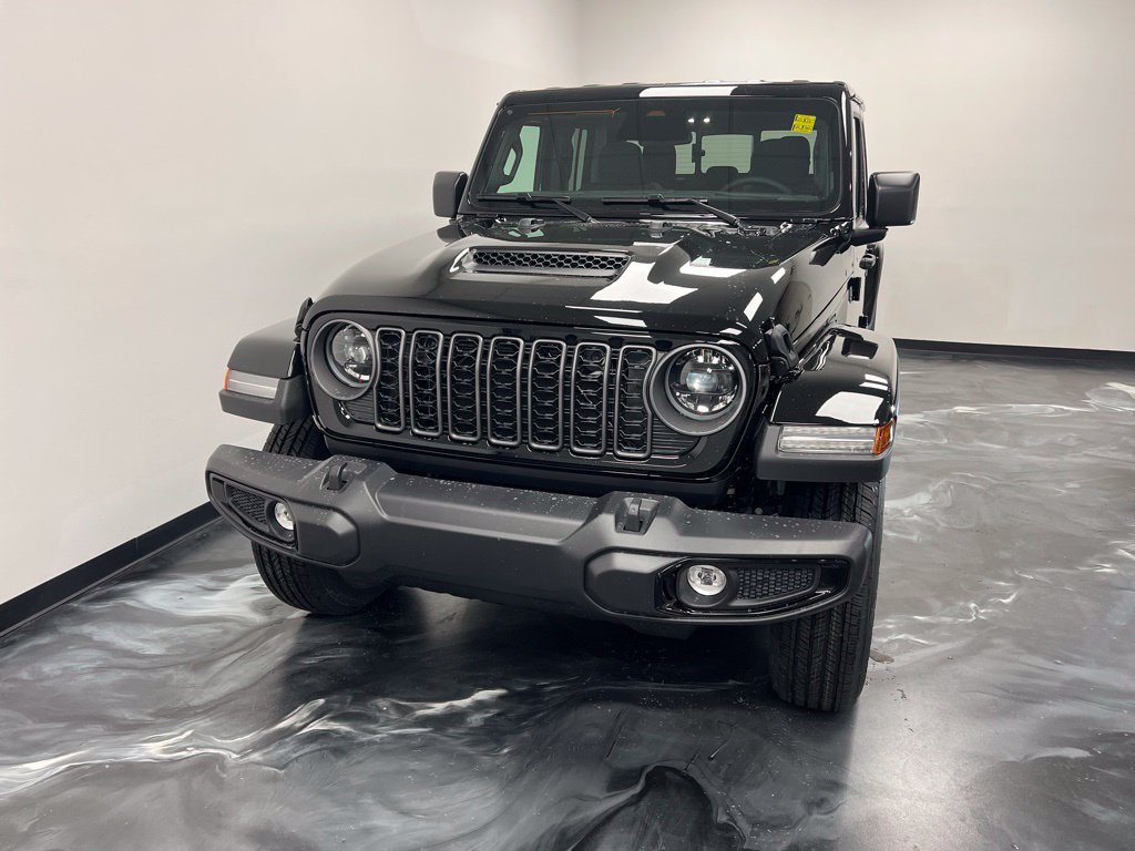 New 2026 Jeep Gladiator Sport AWD/4WD image 3