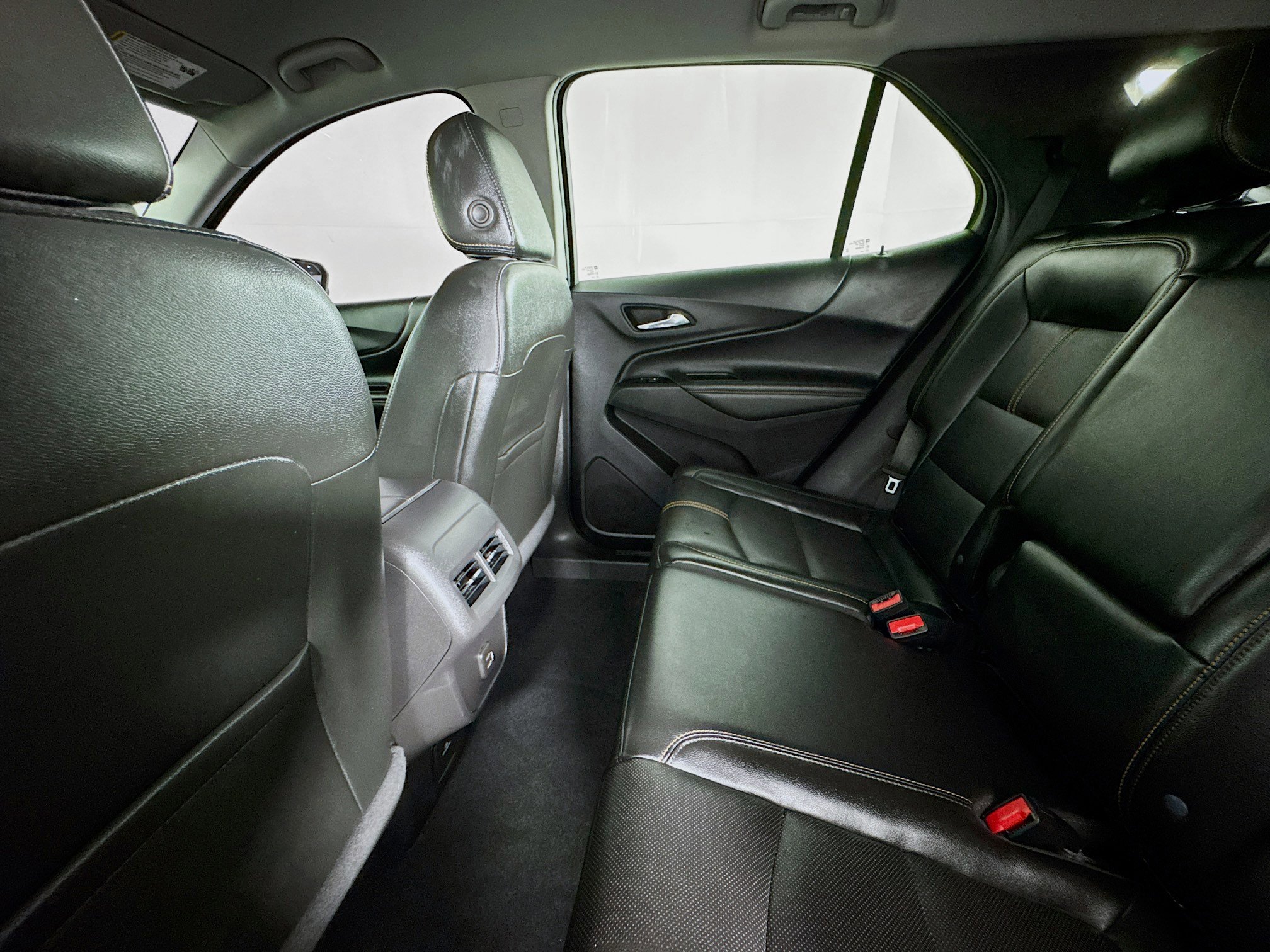 Used 2022 Chevrolet Equinox Premier FWD image 24