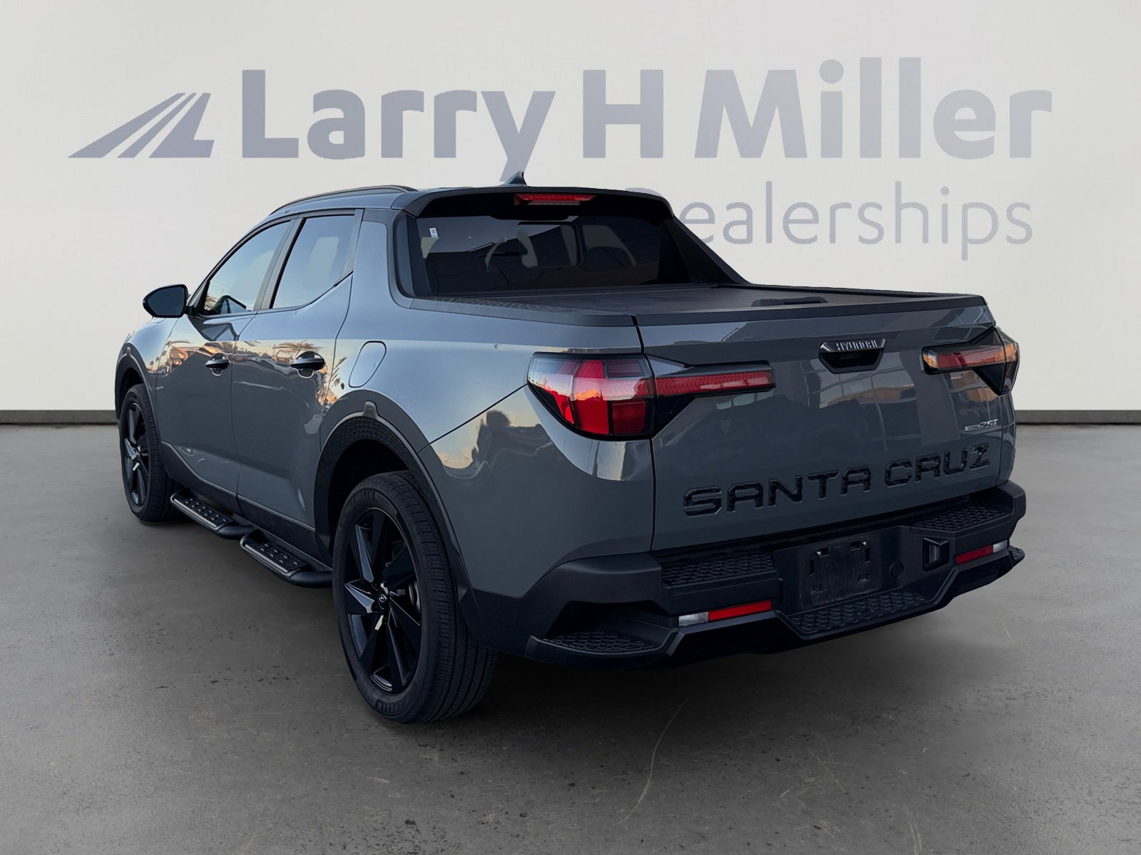 Certified 2024 Hyundai Santa Cruz Night image 3