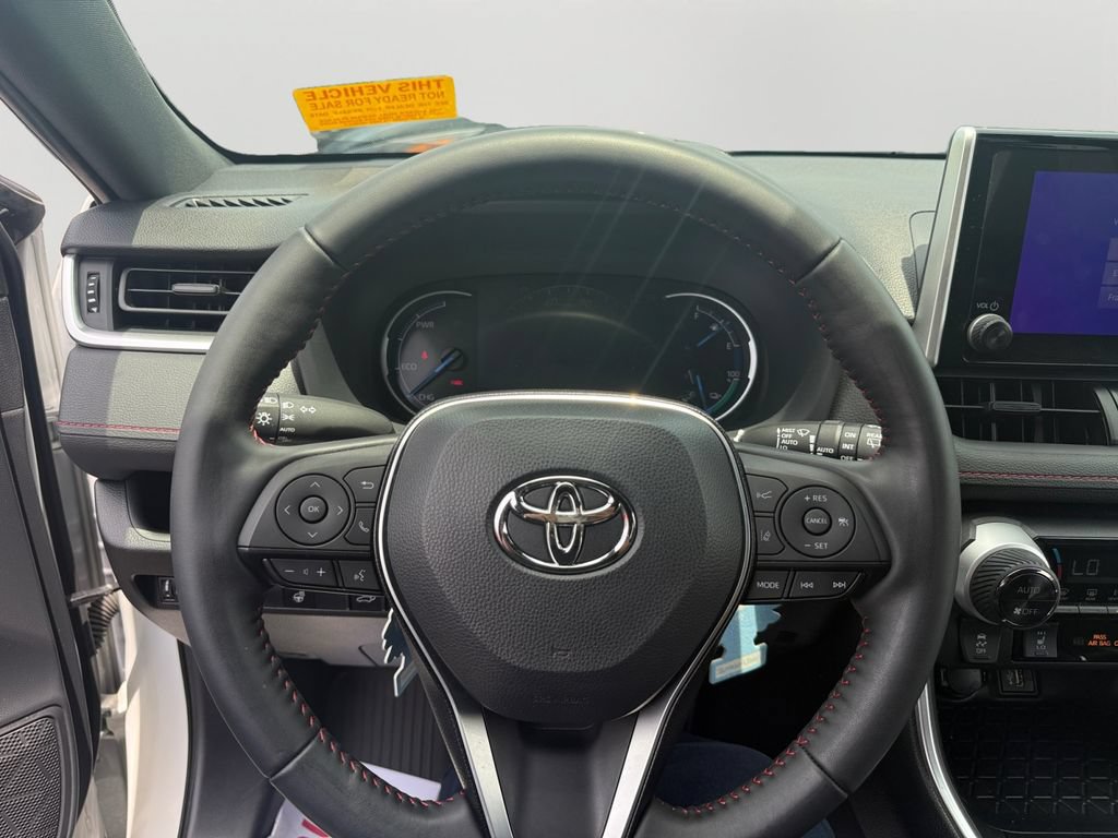 Used 2024 Toyota RAV4 SE w/ Weather & Moonroof Package AWD/4WD image 17