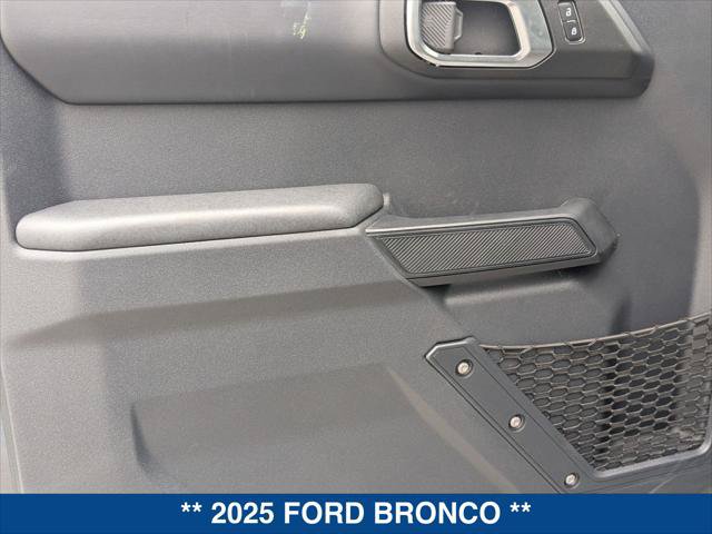 New 2025 Ford Bronco Badlands AWD/4WD image 10
