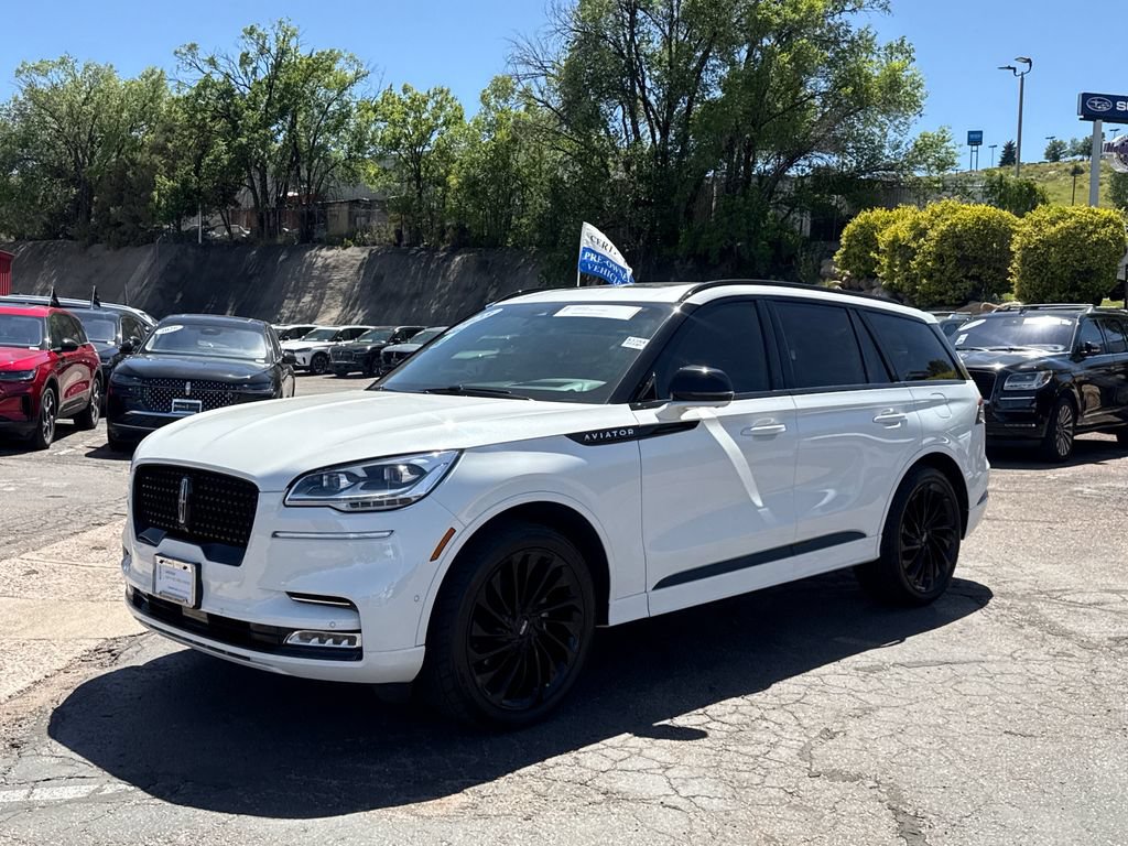 Used 2023 Lincoln Aviator Reserve w/ Equipment Group 201A AWD/4WD image 4