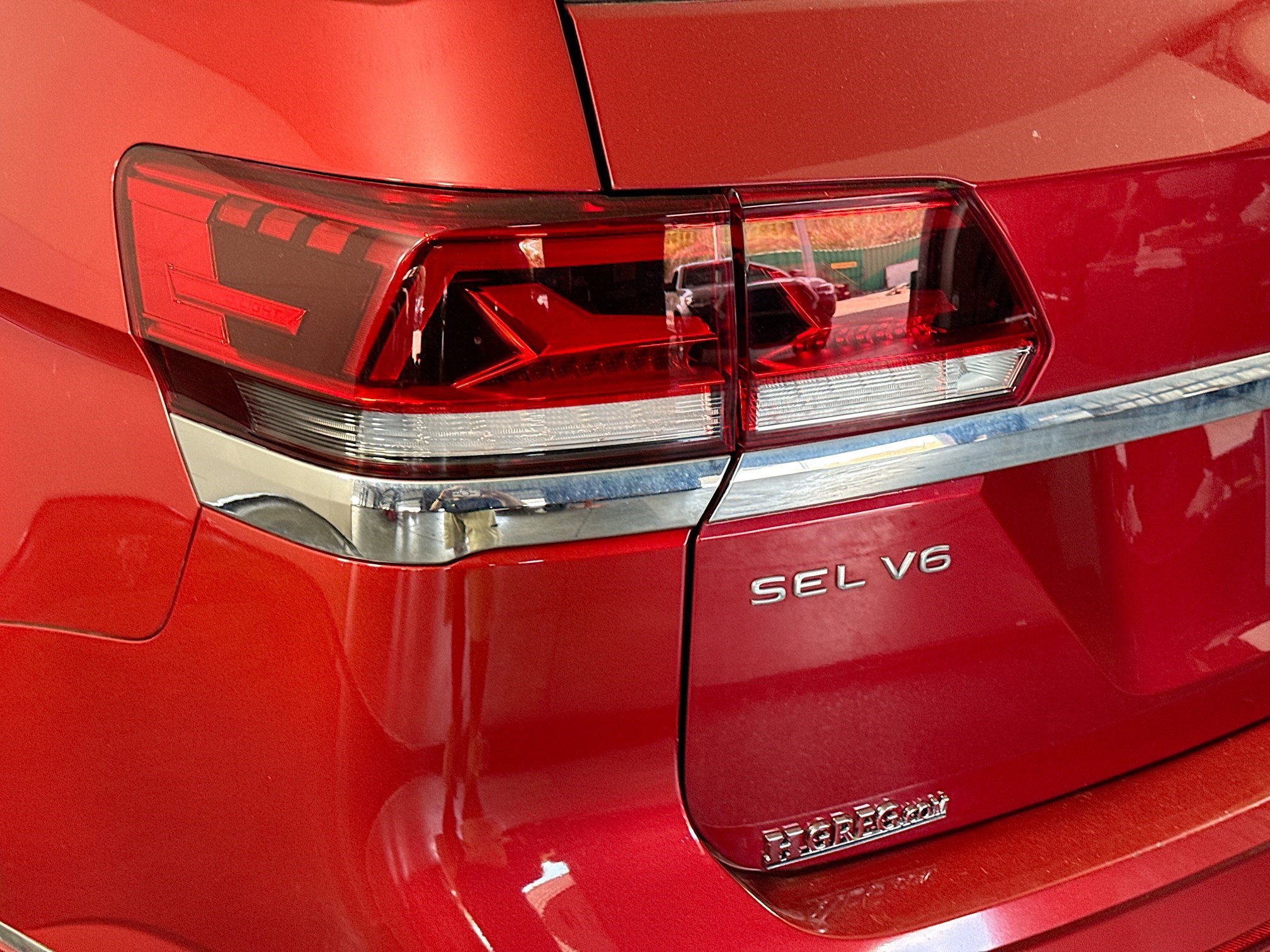 Used 2021 Volkswagen Atlas SEL Premium image 36