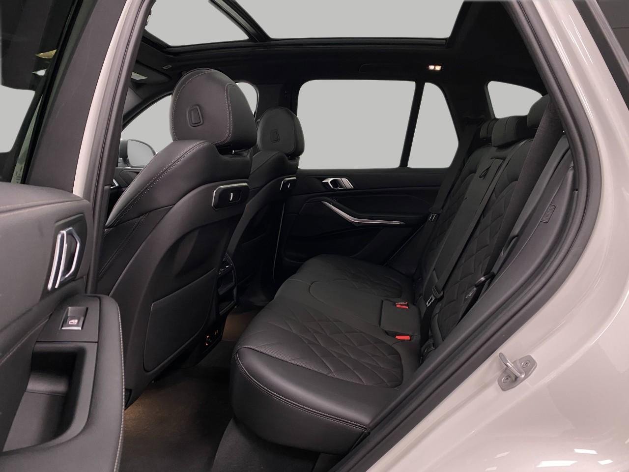 Certified 2024 BMW X5 xDrive40i image 30