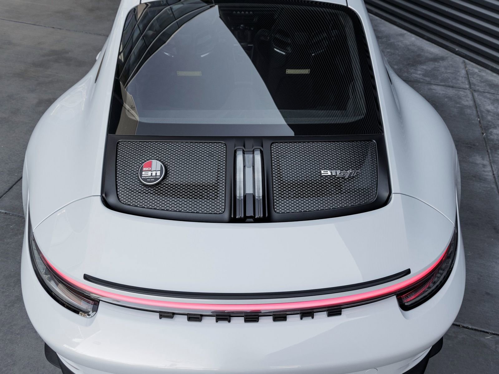 Used 2024 Porsche 911 GT3 RS RWD image 30