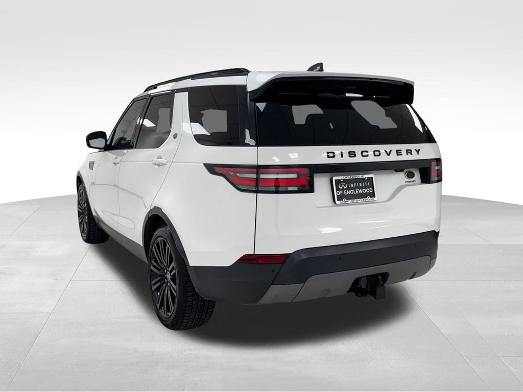 Used 2017 Land Rover Discovery HSE image 4