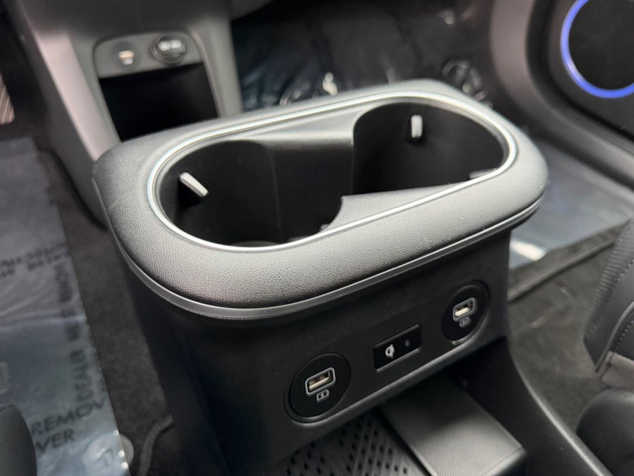 Used 2024 Hyundai Ioniq 5 Limited image 34