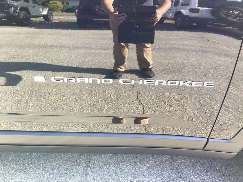 New 2025 Jeep Grand Cherokee L Laredo w/ Luxury Tech Group I image 10