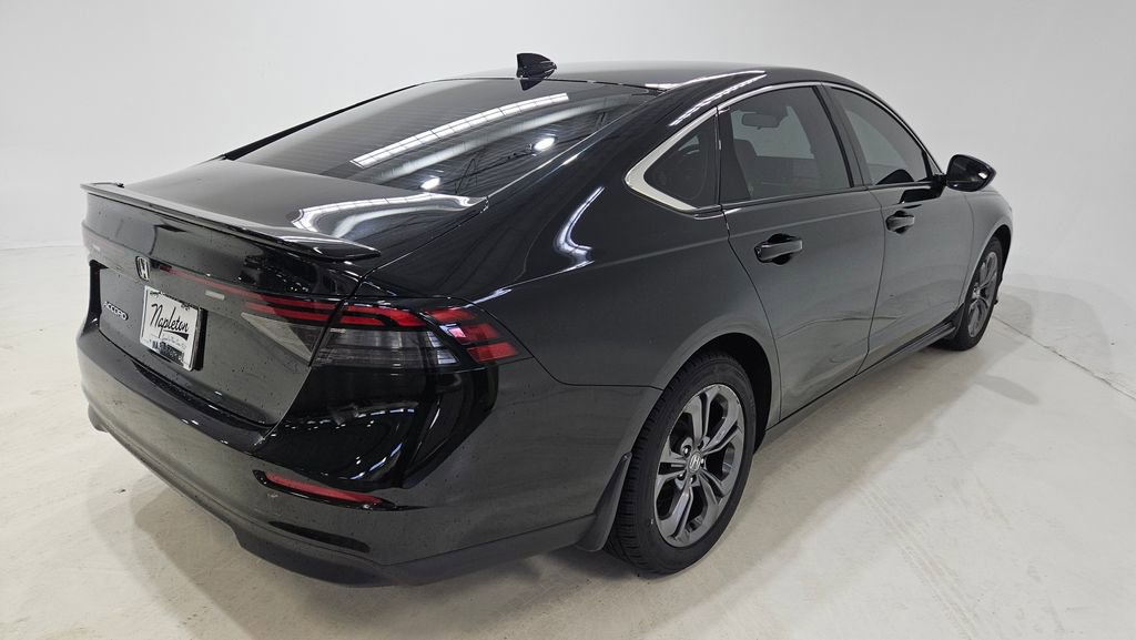 Used 2023 Honda Accord EX image 4